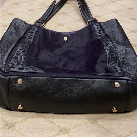 Wonderful & roomy designer shoulder bag🌟 - Picture 2 of 9